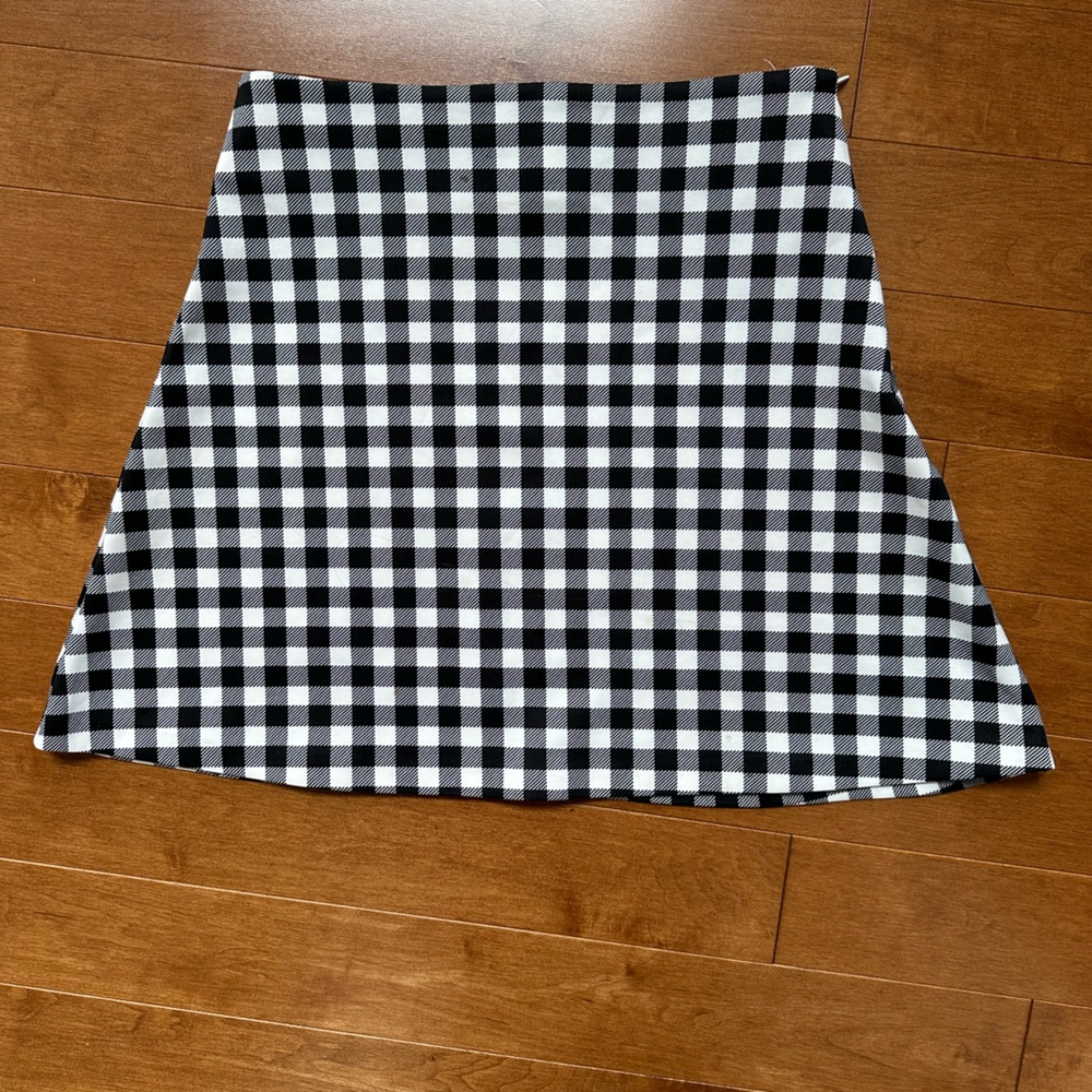 Bloomingdale’s Aqua Black and White Checkered Women's Skirt